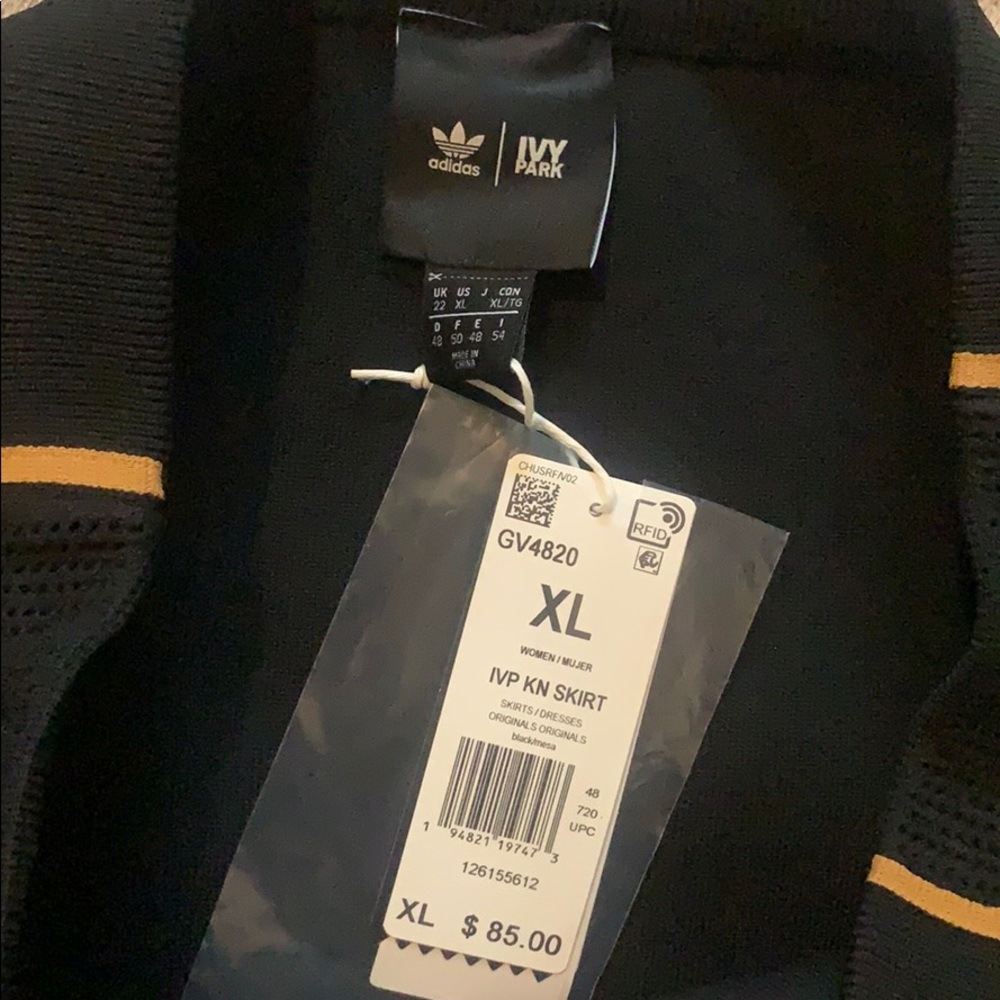 IVY PARK KNIT SKIRT - Picture 3 of 5